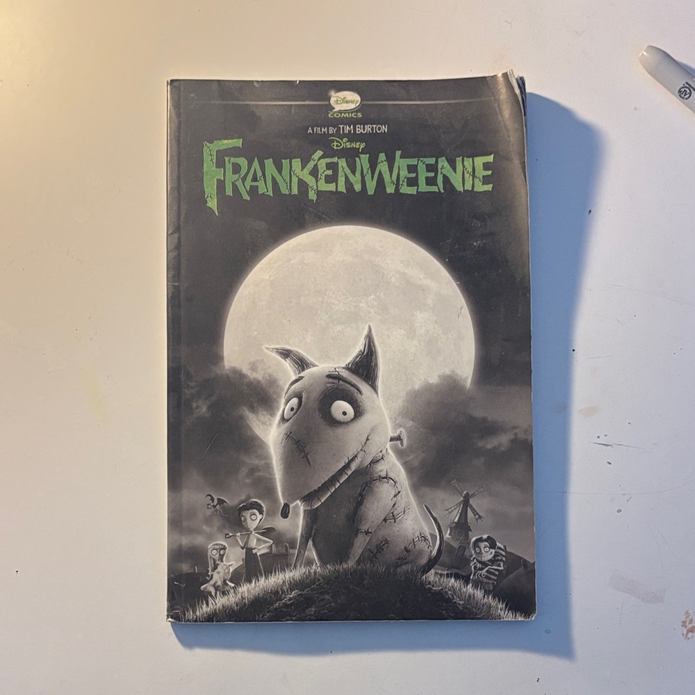 Disney Frankenweenie Kids Comic - Black and White